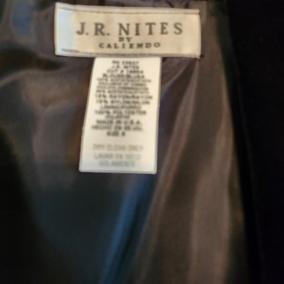 J. R. Nites by Caliendo Womens Garnet Evening Jacket with Sequin Button. Size 8 - Picture 4 of 4